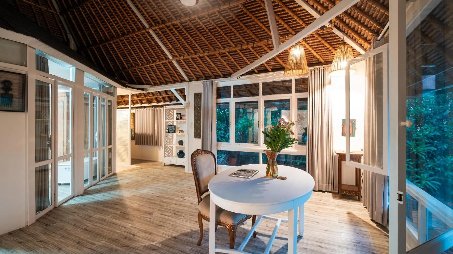 Seminyak Villa Kubuku